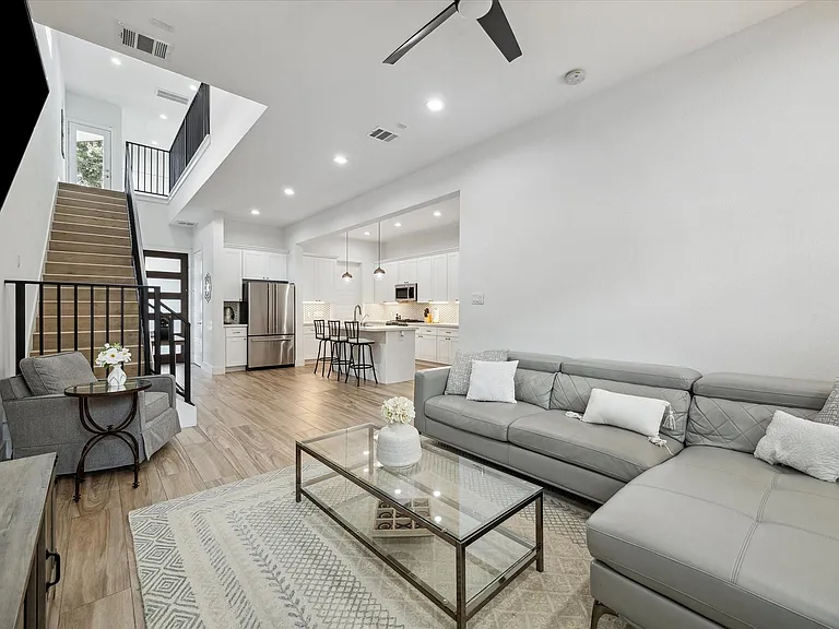 5021 Creekmont Dr — Photo 5