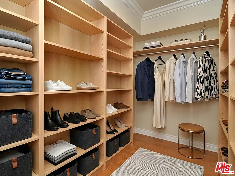 5354 Lindley Ave #301 — Photo 7