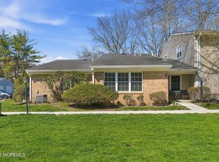1 Boxwood Ter #243-RED, Red Bank, NJ 07701