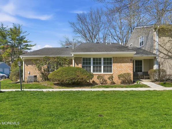 1 Boxwood Terrace #243, Red Bank, NJ 07701