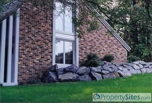 3rd image of 128 Chaparral Dr