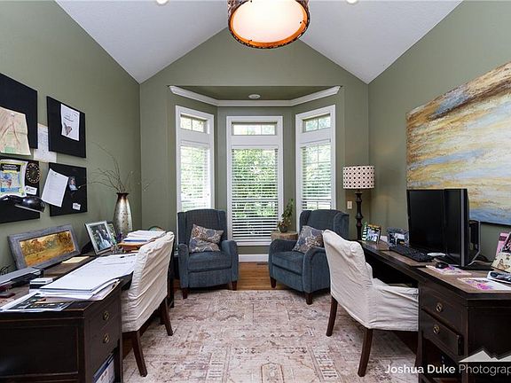 2nd image of 2614 N Timberglen Ln