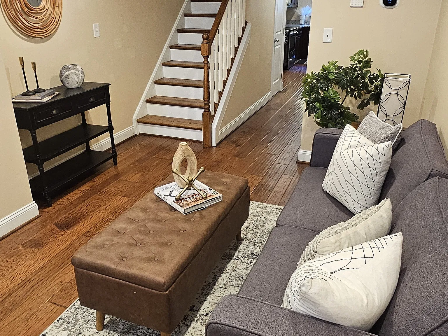 3 bed, 2.5 bath, 1500 sqft, $2,700 — Photo 4