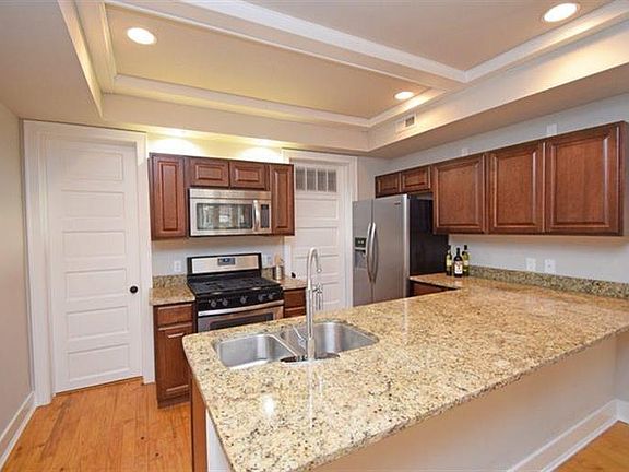 5th image of 2356 Park Ave Unit 112