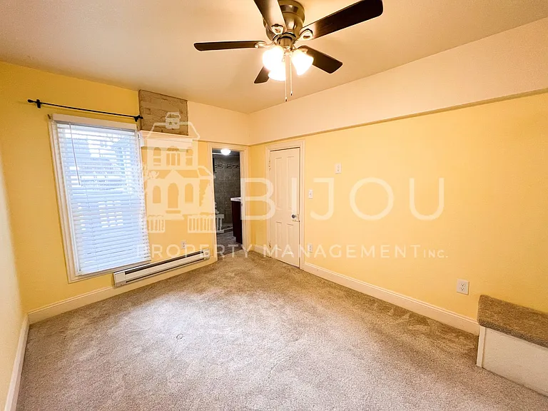 523 E Kiowa St — Photo 7