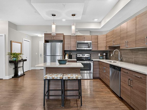 5th image of 10006 83rd Ave NW #301