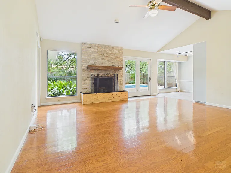 4409 Twisted Tree Dr — Photo 18