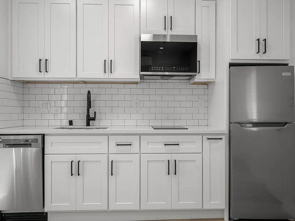 4189 Leimert Blvd #7/8A