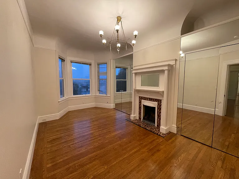 2957 Washington St — Photo 26