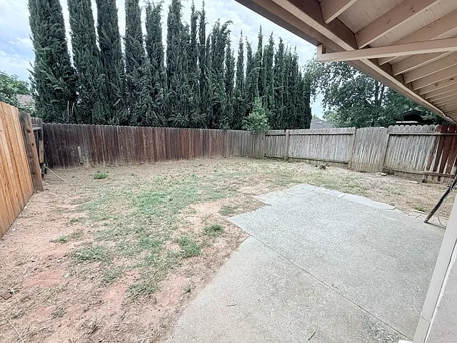 2952 Sybil Way — Photo 22