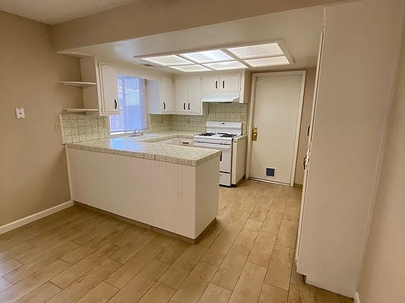 5th image of 2036 S Giddings St
