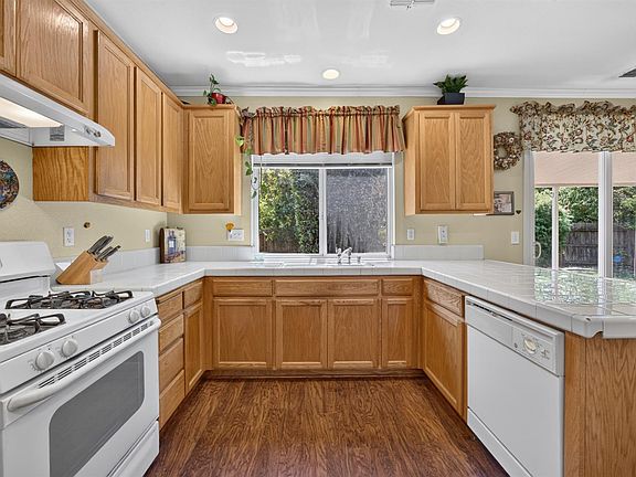 5th image of 4111 Blossomwood Ct