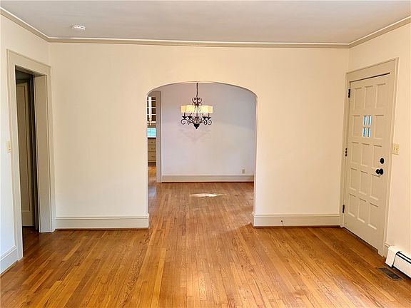 4th image of 107 Stardust Ln