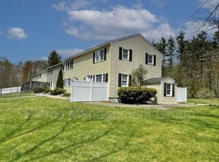 9 Bayberry Ln #2, Epping, NH 03042