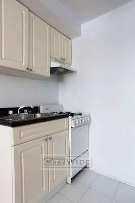 Rented by City Wide Apartments | media 5