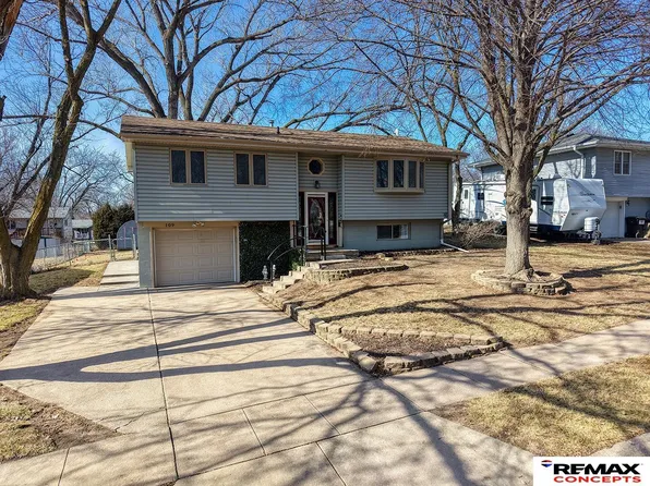 109 Concord Ave, Hickman, NE 68372