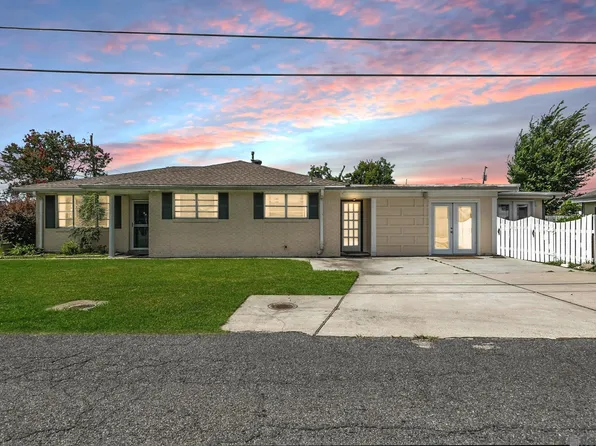 900 Keller Ave, Westwego, LA 70094