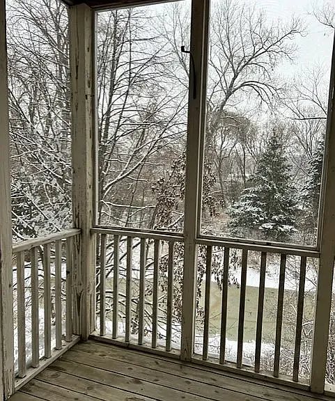 Screened in Deck in Chaska