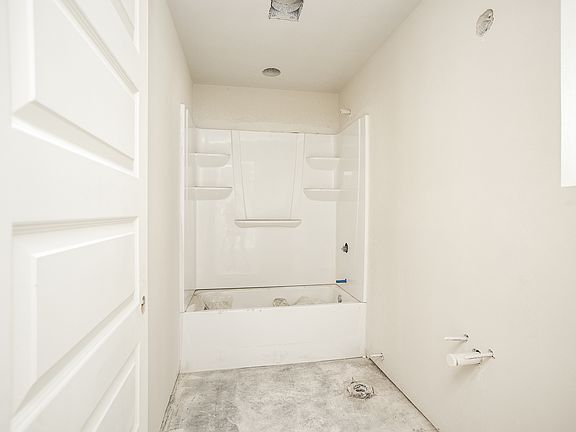 4th image of 1107 E 11th St
