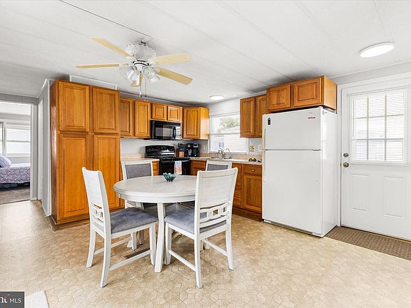 5th image of 37032 Laws Point Rd #37032