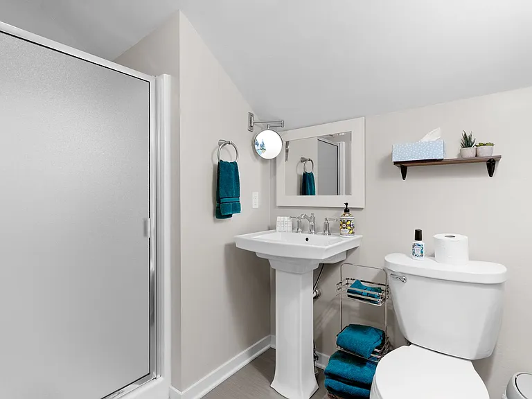 1015 Riparian Dr — Photo 31