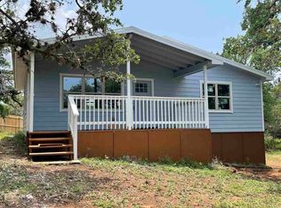 576 Chestnut St, Burnet, TX 78611