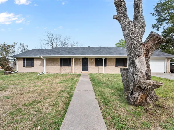 536 Robindale Ln, Fairfield, TX 75840