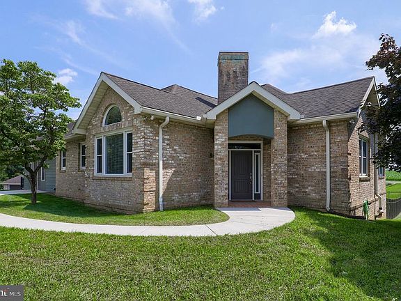 2nd image of 1001 Shadowstone Dr