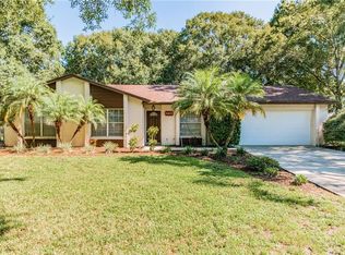 15605 Woodshire Pl, Tampa, FL 33613