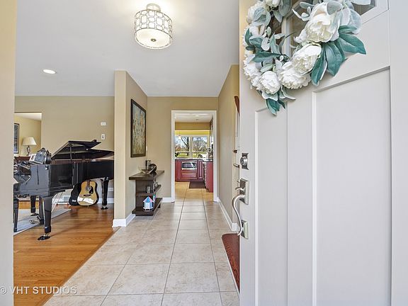 3rd image of 1241 Stratford Pl