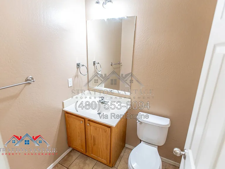 1423 N 81st Ave — Photo 6