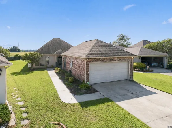 5336 Courtyard Dr, Gonzales, LA 70737