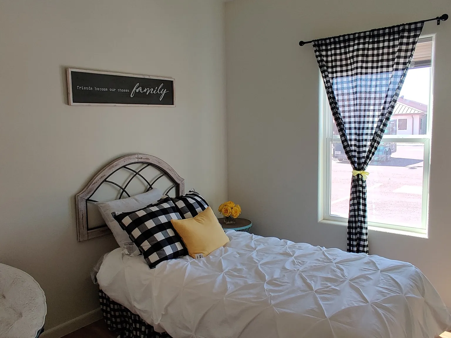 Sterling Heights Apartment — Photo 3