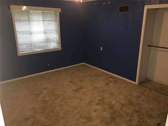 5th image of 1800 Martel Ave