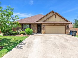 3101 Papa Bear Dr, College Station, TX 77845