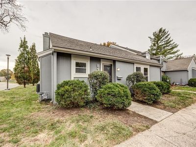 8146 Halsey St, Lenexa, KS, 66215