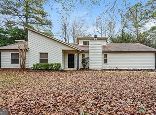2938 Parkwood Rd, Snellville, GA