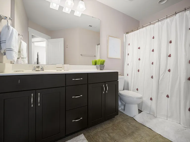 Bathroom shared with bedroom 3