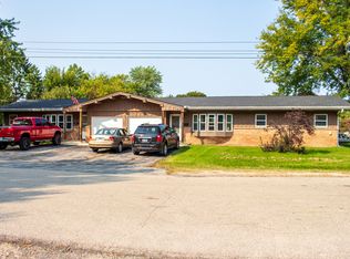611 W Menomonie St, Belvidere, IL 61008