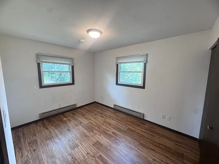 152-156 Kroncke Dr — Photo 7