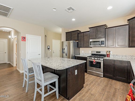 5th image of 41418 W JAMES Lane