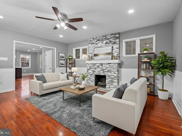 558 E Locust Ave, Philadelphia, PA 19144