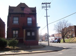 2758 Armand Pl FLOOR 1, Saint Louis, MO 63104