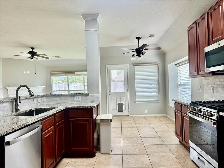 30318 Mesa Valley Dr — Photo 7