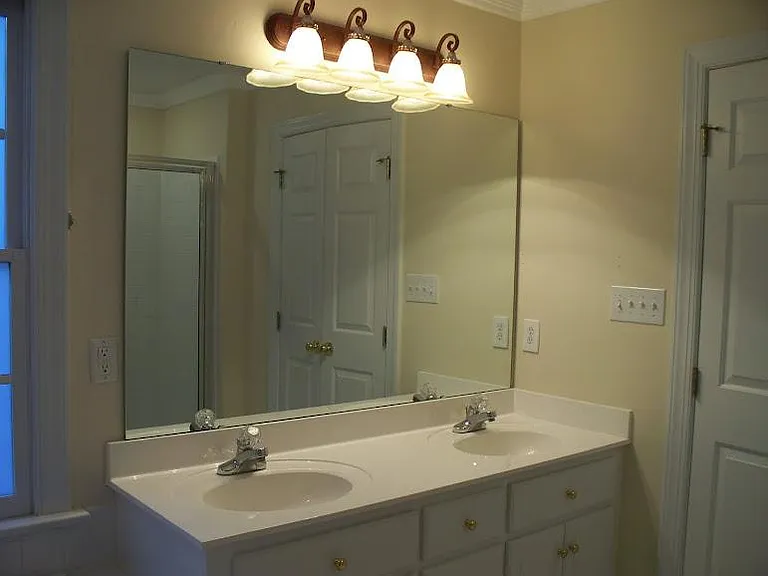 2005 Templeton Gap Dr — Photo 15
