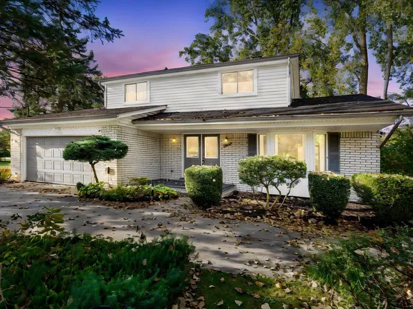33614 Lakeview St, Chesterfield, MI 48047