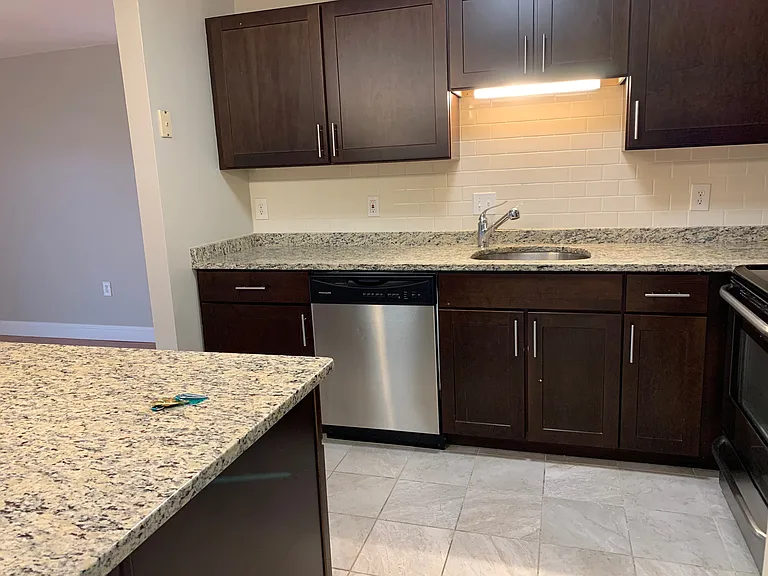 1101 Beacon St #22 — Photo 8