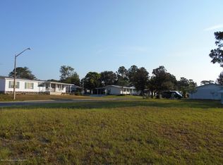 7464 Country Club Dr, Brooksville, FL 34613