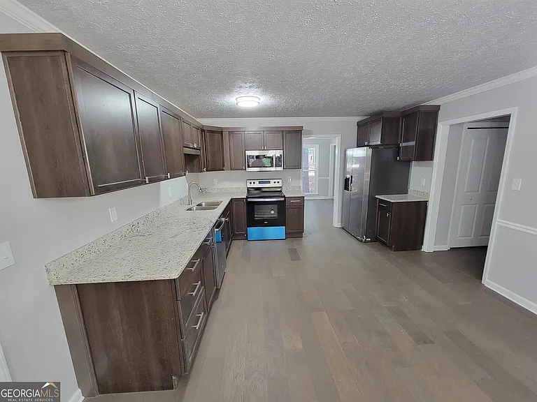 260 Greenfield Cir — Photo 14