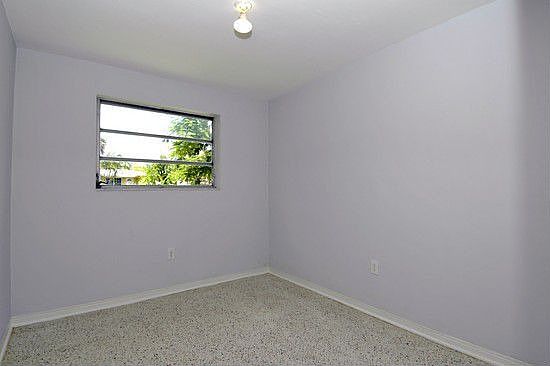 4th image of 1751 NE 172nd St